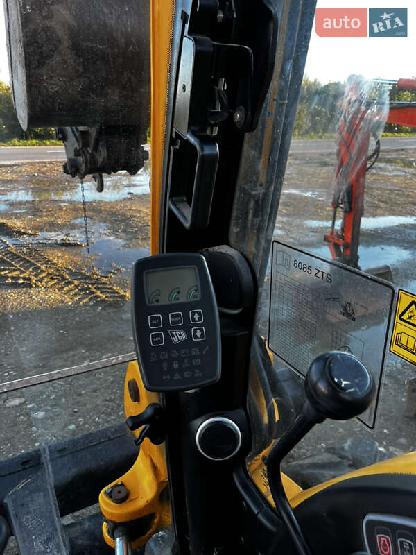 Міні-екскаватор JCB 8085 2010 в Калуші