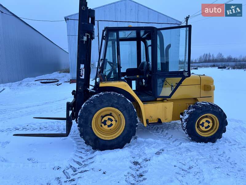 Вилочный погрузчик JCB 926 2002 в Житомире