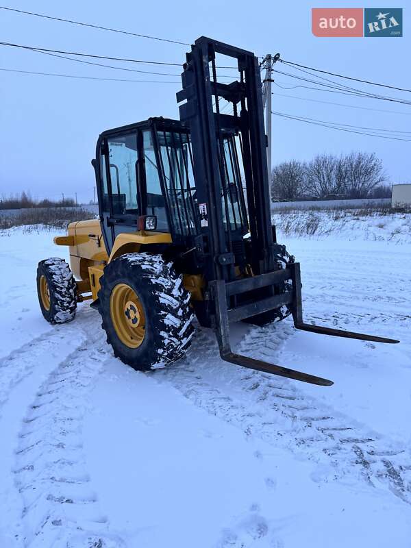 Вилочный погрузчик JCB 926 2002 в Житомире