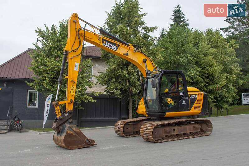 Гусеничный экскаватор JCB JS 130 2013 в 