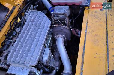 Гусеничный экскаватор JCB JS 130 2014 в 