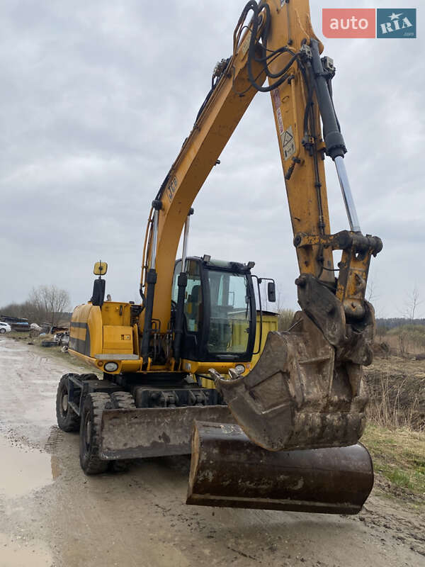 Колесный экскаватор JCB JS 130 2009 в Львове