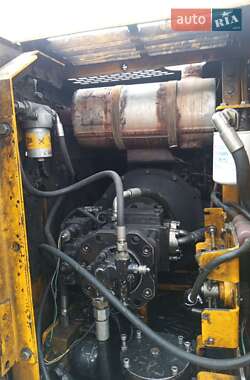 Екскаватор навантажувач JCB JS 130 2006 в 