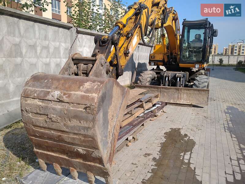 Колесный экскаватор JCB JS 130 2005 в Броварах