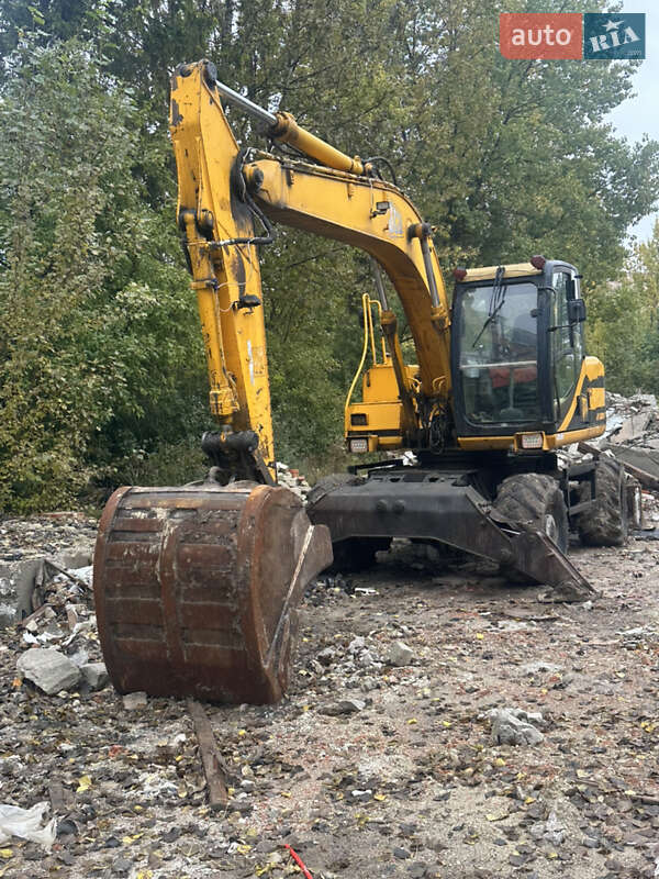 Экскаватор погрузчик JCB JS 130 1998 в 