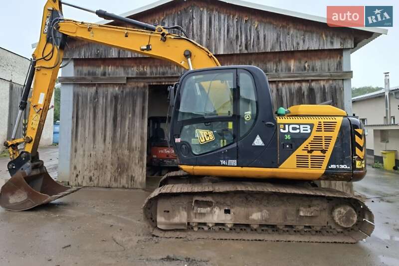 JCB JS 130 2013