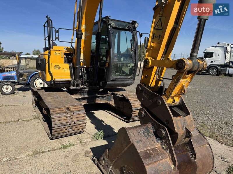 Гусеничный экскаватор JCB JS 130 2017 в Камне-Каширском