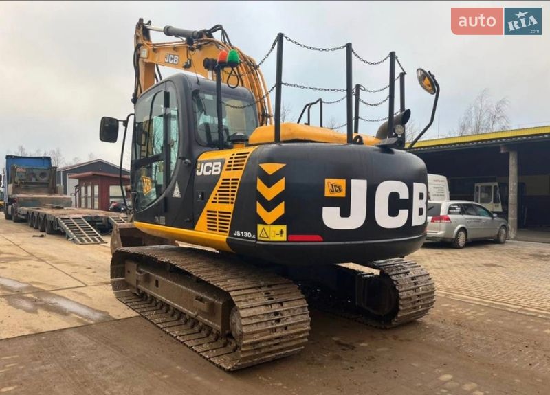 Гусеничный экскаватор JCB JS 130 2015 в Одессе