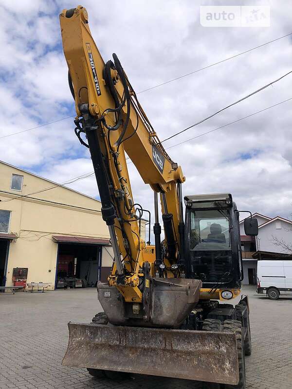 Колісний екскаватор JCB JS 145 2011 в Калуші