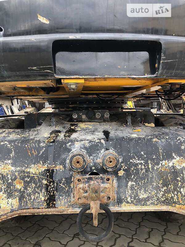 Колісний екскаватор JCB JS 145 2011 в Калуші