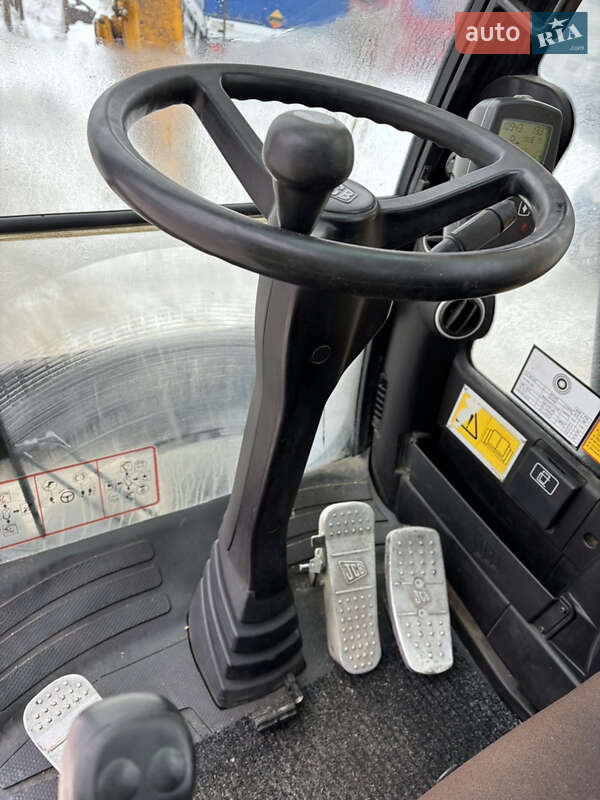 Колесный экскаватор JCB JS 145 2011 в Львове