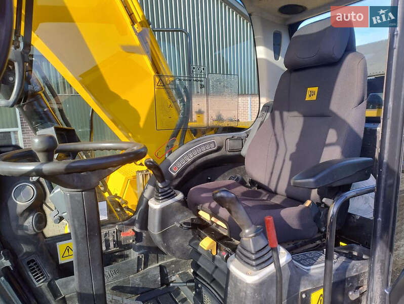 Колісний екскаватор JCB JS 145 2012 в Львові