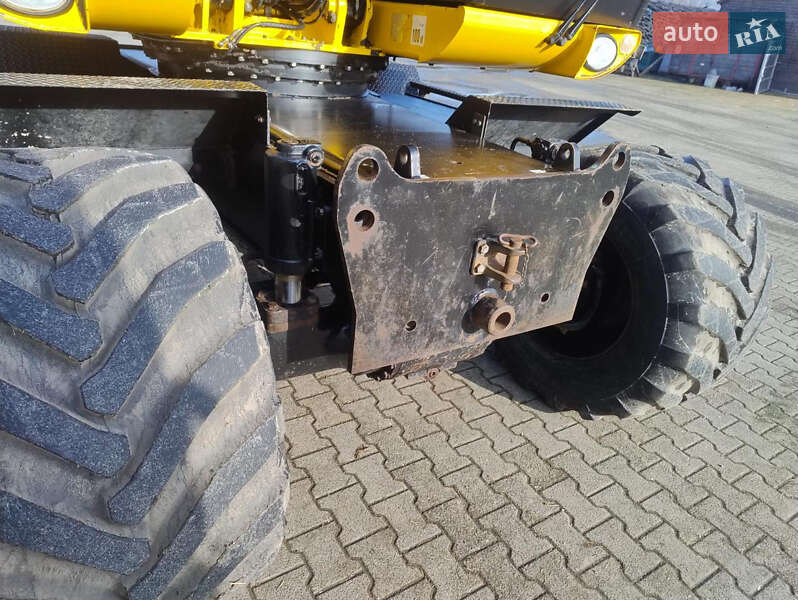 Колісний екскаватор JCB JS 145 2012 в Львові