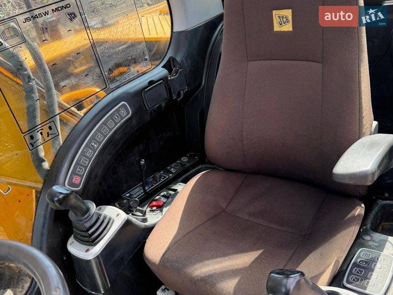 Колісний екскаватор JCB JS 145 2013 в Львові