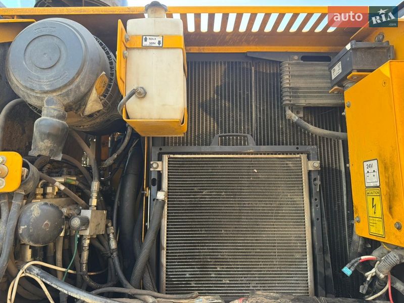 Колісний екскаватор JCB JS 145 2013 в Львові