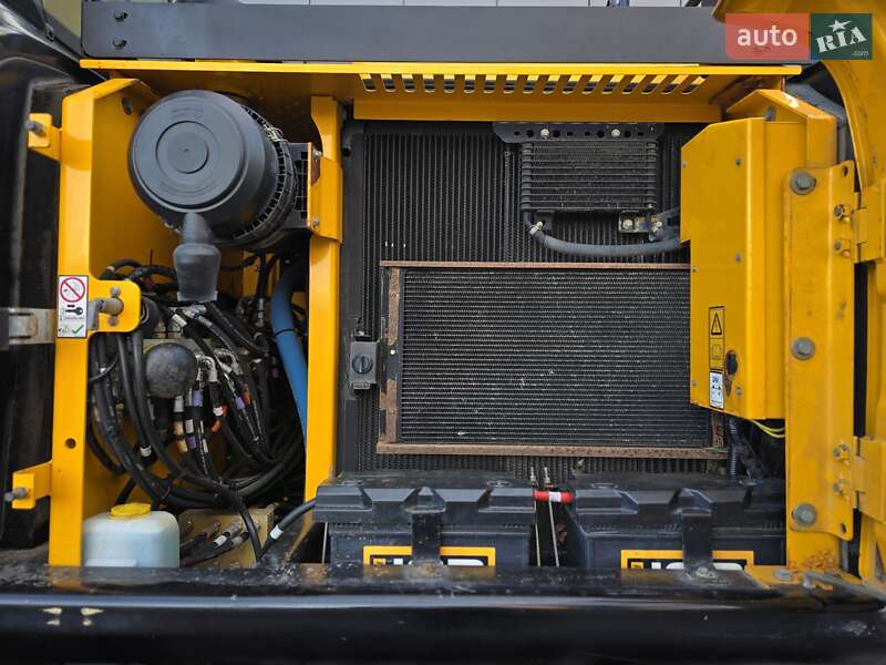 Колісний екскаватор JCB JS 160 2017 в Рівному