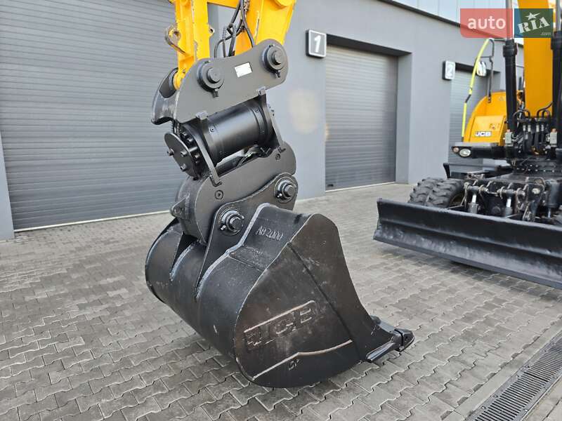 Колісний екскаватор JCB JS 160 2017 в Рівному