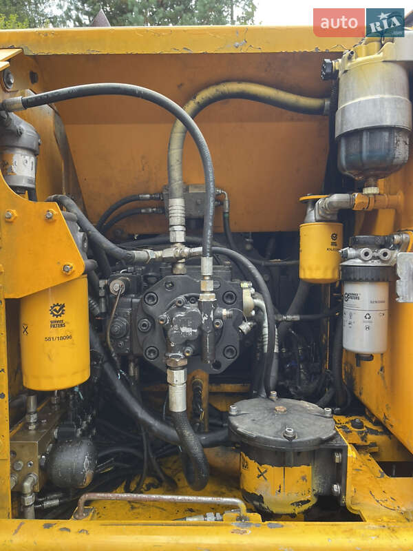 Гусеничний екскаватор JCB JS 160 2007 в Сколе