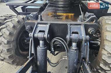Колісний екскаватор JCB JS 175 2011 в 
