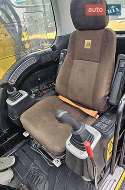 Колісний екскаватор JCB JS 175 2011 в 