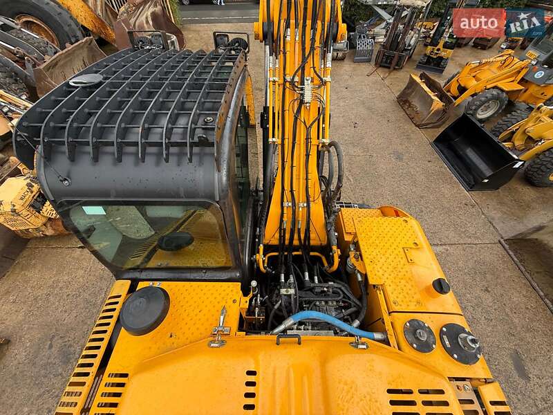 Колесный экскаватор JCB JS 175 2016 в Киеве