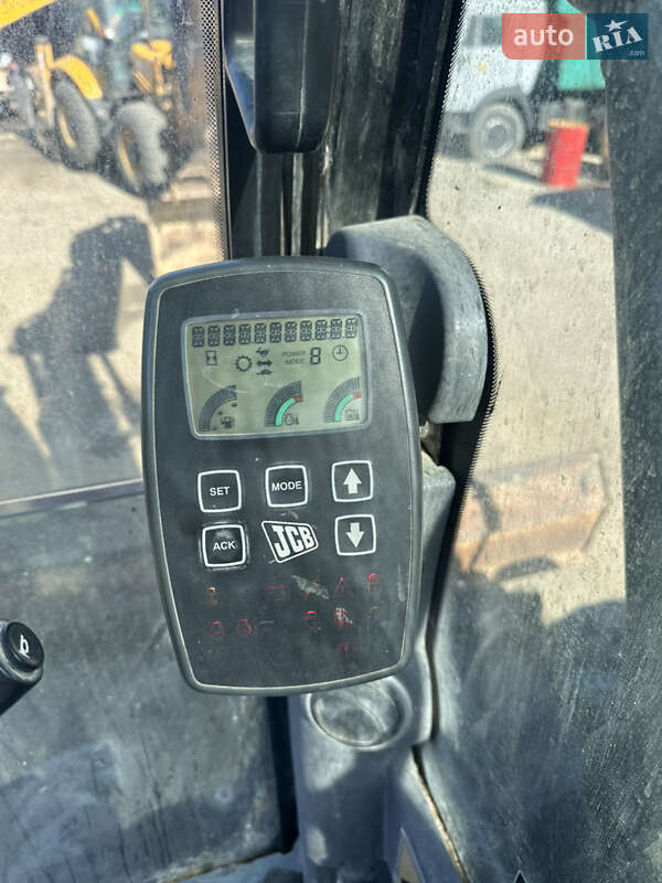 Колесный экскаватор JCB JS 175 2008 в Киеве