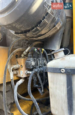 Колісний екскаватор JCB JS 175 2008 в 