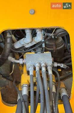 Колесный экскаватор JCB JS 175 2007 в 
