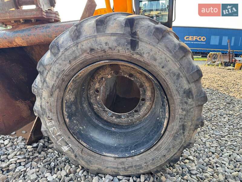 Колесный экскаватор JCB JS 175 2007 в Черновцах
