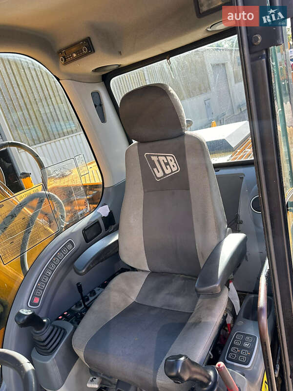 Колесный экскаватор JCB JS 175 2008 в Киеве