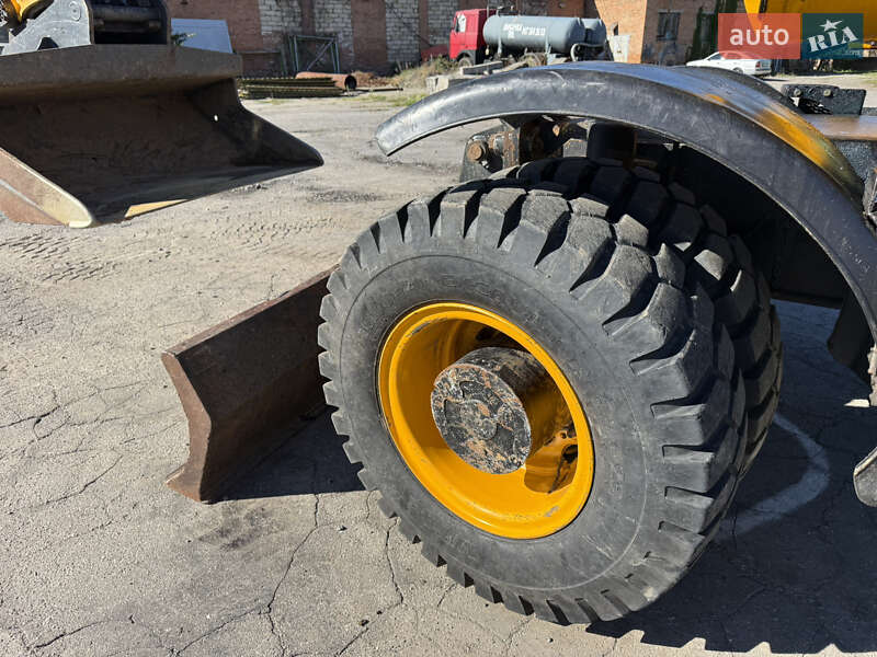 Колісний екскаватор JCB JS 175 2008 в Вінниці