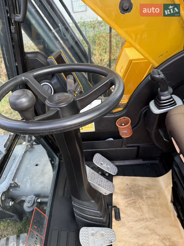 Колесный экскаватор JCB JS 175 2015 в Виноградове