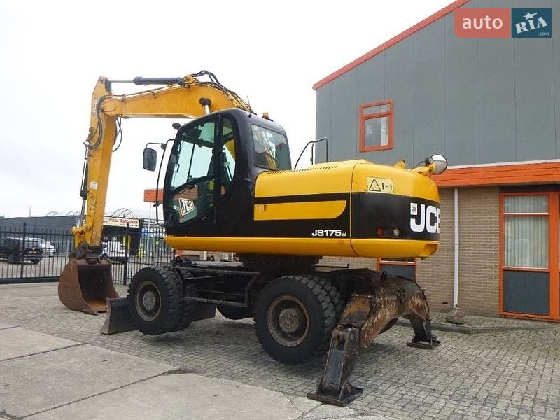 JCB JS 175 2011