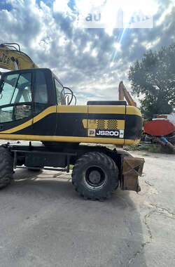 Колесный экскаватор JCB JS 200 2006 в 