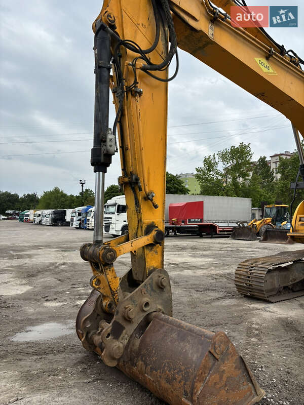 Гусеничний екскаватор JCB JS 210 2012 в Львові