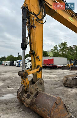 Гусеничный экскаватор JCB JS 210 2012 в 