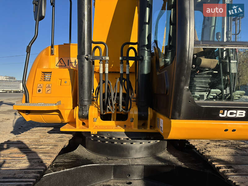 Гусеничный экскаватор JCB JS 210 2012 в Львове