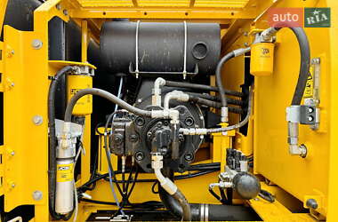 Гусеничный экскаватор JCB JS 215LC 2025 в 