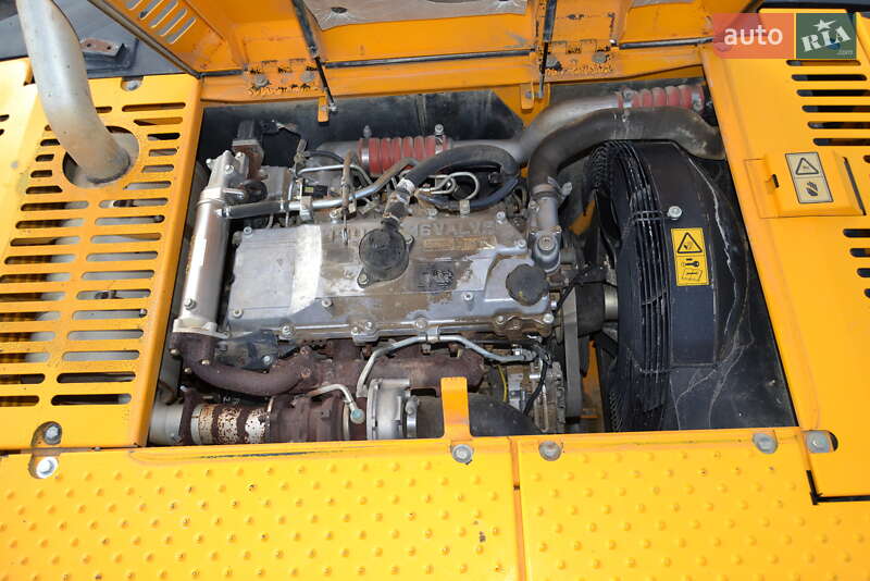 Гусеничный экскаватор JCB JS 220 2012 в Виннице