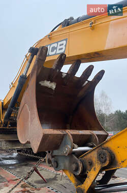 Гусеничний екскаватор JCB JS 220 2010 в 