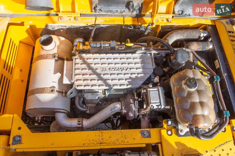 Гусеничный экскаватор JCB JS 220LC T4 2015 в Житомире