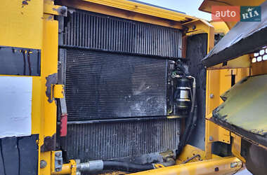 Гусеничний екскаватор JCB JS 220LC 2006 в 