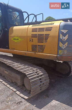 Гусеничный экскаватор JCB JS 220LC 2012 в 