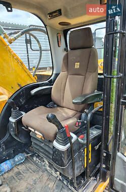 Гусеничный экскаватор JCB JS 220LC 2014 в 