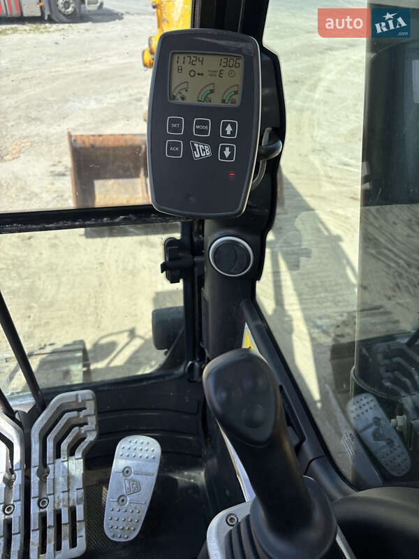 Гусеничний екскаватор JCB JS 220LC 2012 в Львові