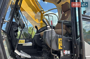 Гусеничный экскаватор JCB JS 220LC 2012 в 