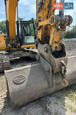 Гусеничный экскаватор JCB JS 220LC 2014 в 