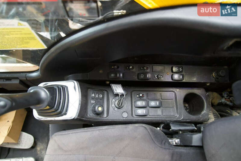Гусеничный экскаватор JCB JS 220LC 2017 в Житомире