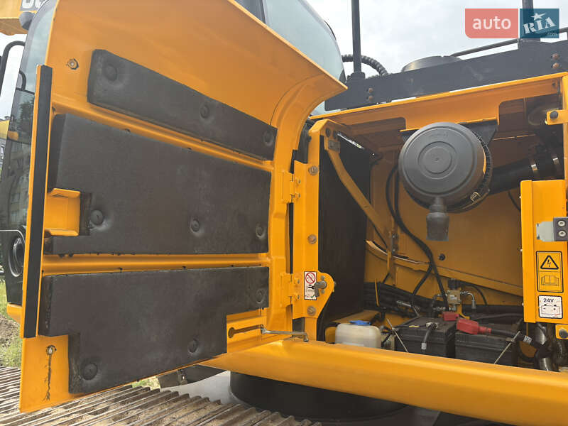 Гусеничный экскаватор JCB JS 220LC 2014 в Львове