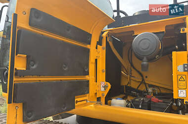 Гусеничный экскаватор JCB JS 220LC 2014 в 